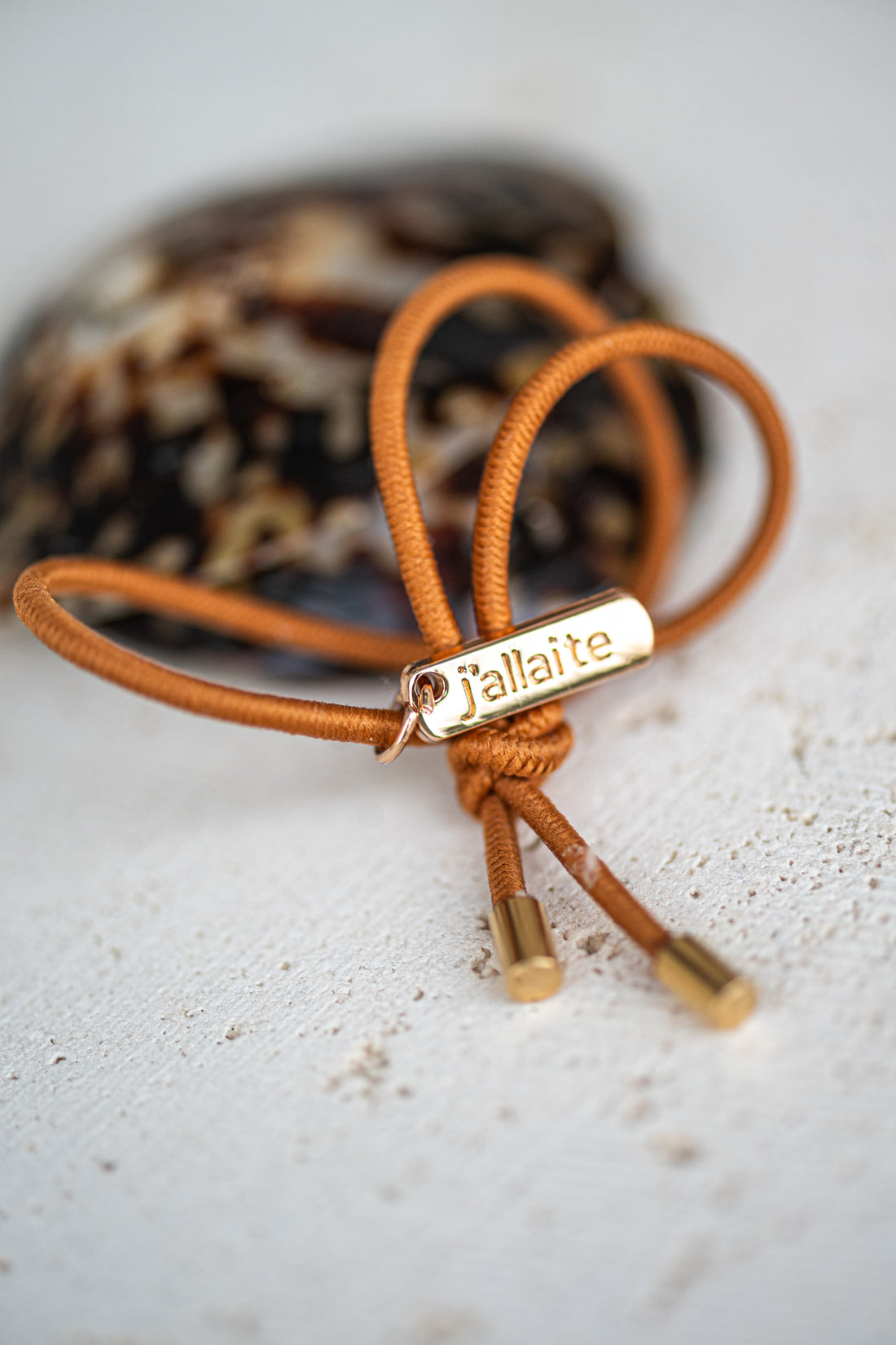 Coquillages d’Allaitement “Pure Nacre” + Bracelet “J’allaite” – Bébé Nacre