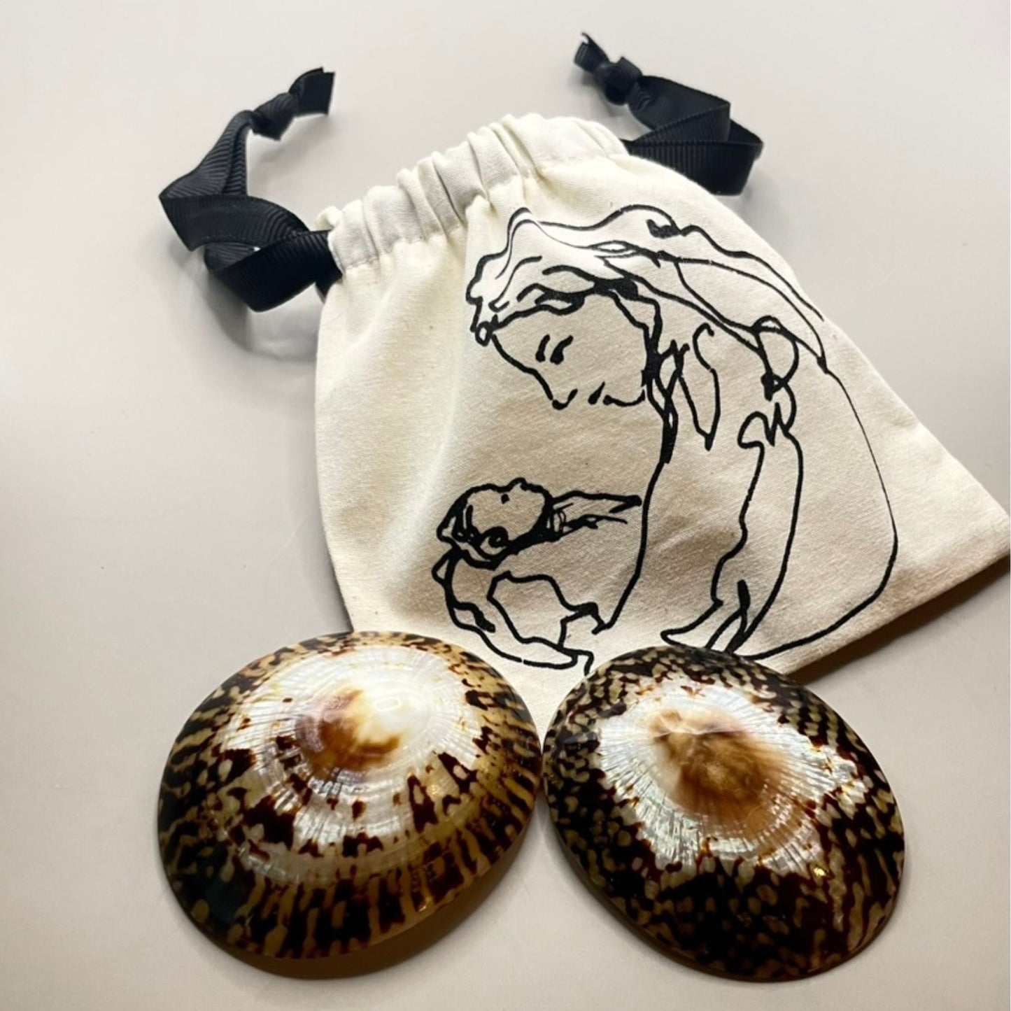 Coquillages d'Allaitement SUR MESURE - Bébé Nacre