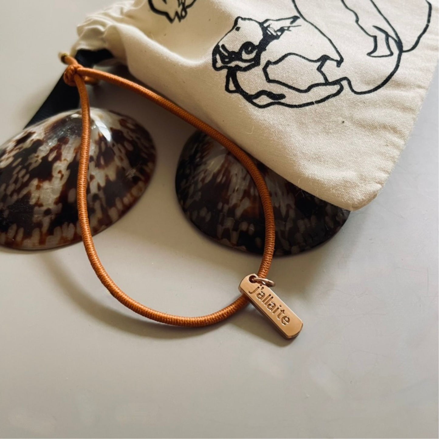 Coquillage d'allaitement "SUR MESURE" + Bracelet avec médaille "J’allaite"